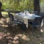 Villa Deux Mini Distancees 10 Metres Pour 6 Personnes *