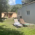 Villa Deux Mini Distancees 10 Metres Pour 6 Personnes *